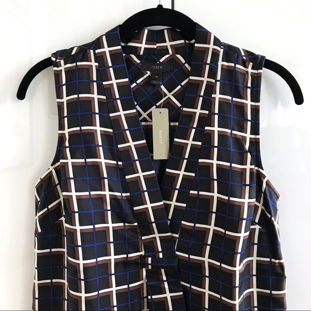 🚫SOLD🚫 NWT J. Crew Silk V-Neck Windowpane Top - Picture 2 of 8